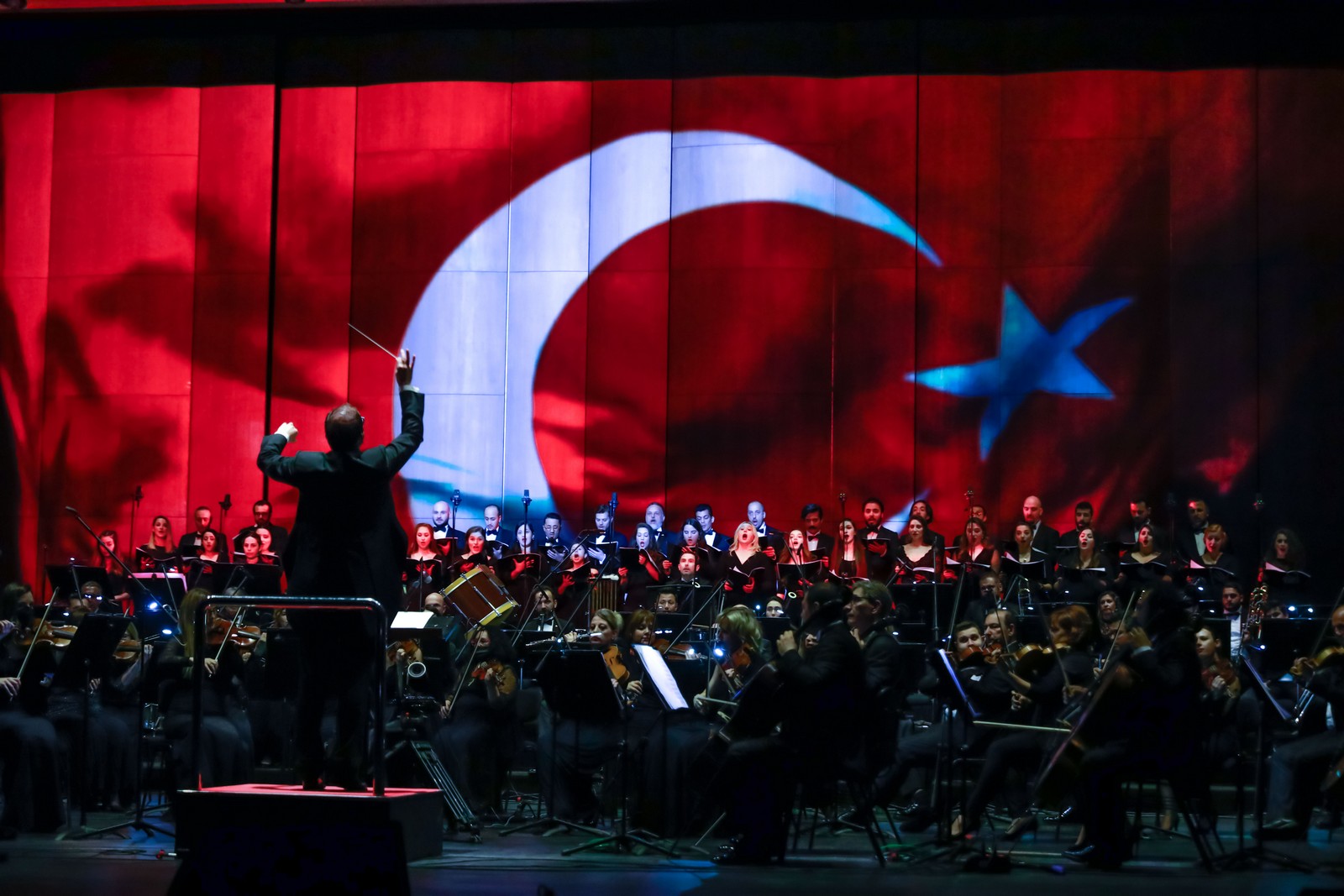 AKM’de Türk Telekom'dan özel performans
