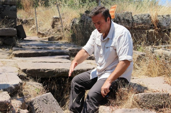Antik Kentteki 2 Bin 800 Yıllık Su Sistemi Günümüze Taş Çıkartıyor