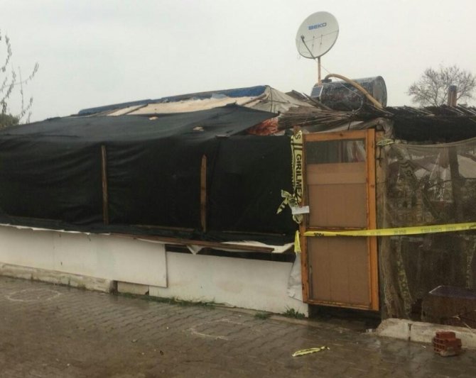 Emekli Polisin Bıçak Ve Tornavidayla Öldürüldüğü İddiası