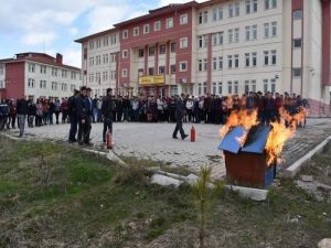Aslanapa Anadolu Lisesi’nde Yangın Tatbikatı