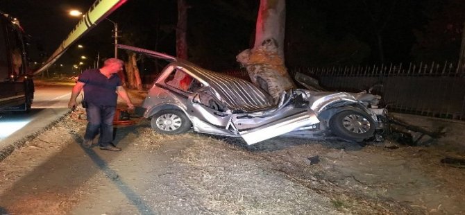 Kontrolden Çıkan Araç İki Bisiklet Sürücüsüne Çarptı: 2 Ölü, 1 Yaralı