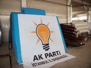 Ak Parti İstanbul İl Başkanlığının Devasa Bayrakları Denizli’de Basılıyor