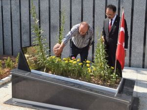 15 Temmuz’da Şehit Olan Erdoğan’ın Yakın Koruması Kabri Başında Anıldı