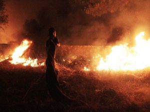Bodrum’da Alevli Gece Mahalle Sakinleri Korku Dolu Anlar Yaşadı
