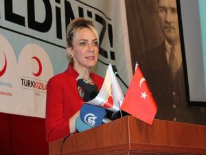 İzmir İl Sağlık Müdürü Salnur: "600 Kişi Etkilendi"