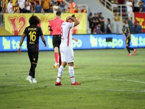 Spor Toto Süper Lig: Göztepe: 0 - Yeni Malatyaspor: 1 (İlk Yarı)