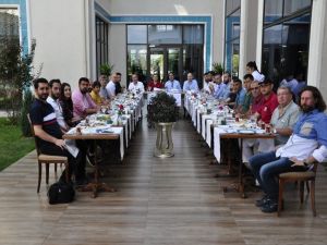 Afyon Belediyespor Yönetimi Basın Mensupları İle Bir Araya Geldi