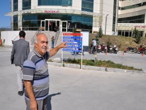 Simav Doç. Dr. İsmail Karakuyu Devlet Hastanesi Doktor Bekliyor
