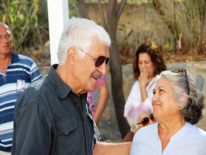 Ünlü Oyuncu Salih Kalyon’dan 47 Yıllık Eşine Son Veda