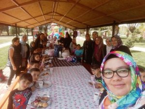 Minik Öğrencilerden Şehit İbrahim Imış Hors Mesire Alanında Piknik