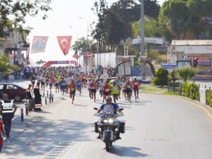 Didim’de İlk Kez Yarı Maraton Heyecanı Yaşandı