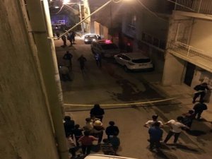 İzmir’de Silahlı Kavga: 3 Yaralı