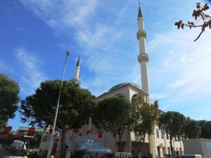 Yapımına 16 Yıl Önce Başlanan Mimar Sinan Camisi İbadete Açıldı
