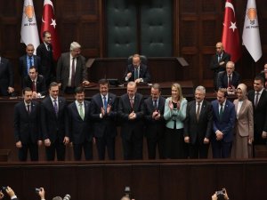 Ak Partili Vekiller: "Zeybekci İle İzmir Dünya Kenti Olacak”