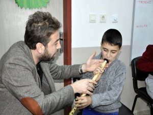 Özel Öğrencilere Neyli Terapi