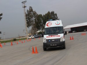 Acil Personeline Ambulans Sürüş Eğitimi Verildi