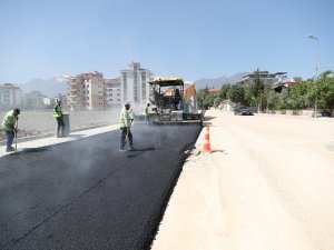Yenişafak Mahallesinde Üst Yapı Çalışmaları Devam Ediyor