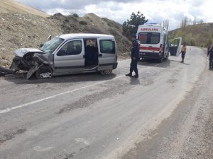 Emet’te Trafik Kazası: 2 Yaralı