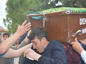 Kerestelerin Altında Kalarak Ölen Çocuk Toprağa Verildi