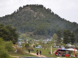 Hıdrellez Şenliklerine 15 Bin Kişi Katıldı