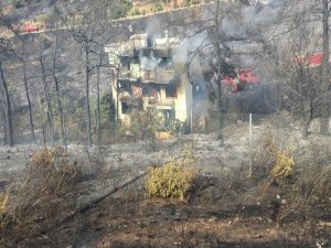 İzmir’deki Korkutan Yangın Kontrol Altında