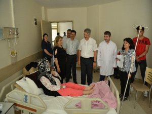 Uşak Üniversitesi Tıp Fakültesi Dekanı Semiz, Hastaneyi Ziyaret Etti
