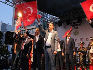 İzmir’de “15 Temmuz Demokrasi Ve Milli Birlik Günü” Etkinliği