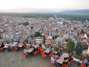 Karşıyaka Seyir Terasında Sonbahar Keyfi