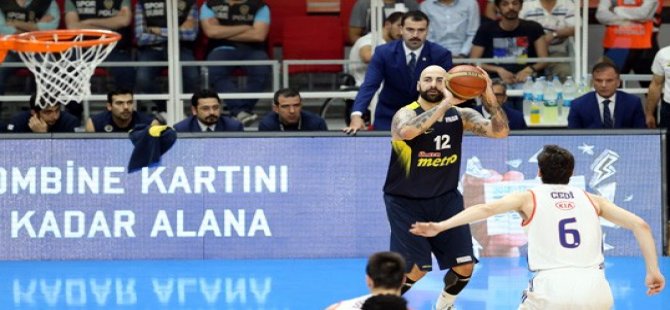 Fenerbahçe,  Anadolu Efes’e konuk oldu