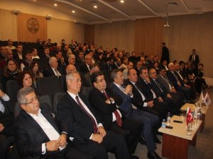 İzmir’deki 4. Bakırçay Ekonomi Zirvesi Önemli İsimleri Buluşturdu