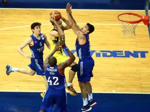 Fenerbahçe Seride 3-1 Öne Geçti