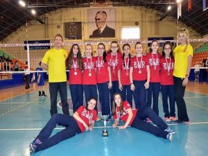 İFK Küçük Kız Voleybol Takımı Türkiye Üçüncüsü Oldu