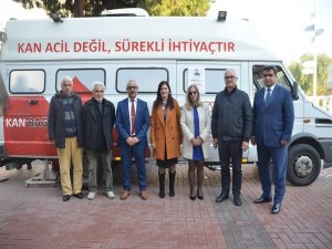 Kuşadası’nda Lösemi Hastası Mehmet Öğretmen İçin Seferberlik