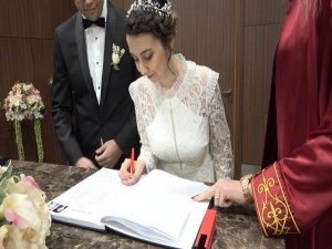 Akılda Kalıcı Tarih Olmasını Fırsata Çevirdiler