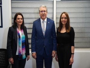 Egeli Kadın Girişimci Yapay Zekâyla “Finans Danışmanı” Geliştirdi