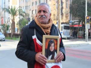 İzmir’de Evlat Nöbetindeki Baba Eylemini Sürdürüyor: “Ölmek Var, Dönmek Yok”