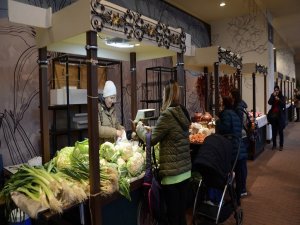 Üreticiler ’Üretici Pazarı’nda