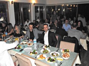 Sarı Zeybekler, Dayanışma Yemeğinde Buluştu