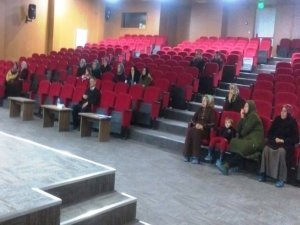 Hisarcık’ta Velilere “Ergenlik Dönemi Ve Mahremiyet” Konulu Seminer