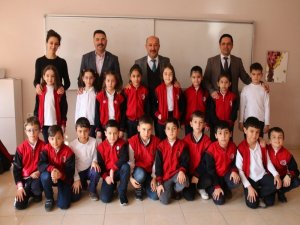 İlkokulda İstiklal Marşını Ezbere Okuma Etkinliği