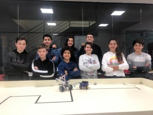 Mer Koleji Öğrencileri Robotik Kodlama Yarışmalarına Hazırlanıyor