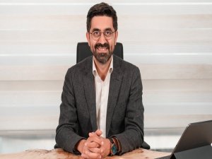 Sigara Çizgilerini Yok Eden Estetik İpler