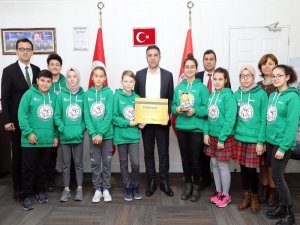 Bilim Kahramanları Başkan Kayalar İle Buluştu