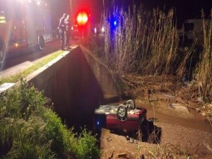 Kontrolden Çıkan Otomobil Köprüden Uçtu: 1 Ölü