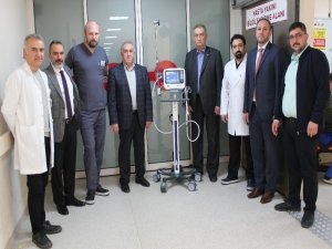 Hastaneye Cihaz Bağışladılar