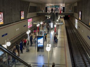 İzmirliler Uyarılara Kulak Verdi, Toplu Ulaşımı Kullananların Sayısı Yüzde 51,3 Azaldı