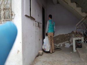 Veren El İle Alan El Arasında Köprü Oluyorlar