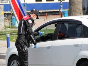 İzmir Polisinden Sokağa Çıkma Yasağının Son Gününde Sıkı Denetim