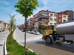 Aliağa’da Hijyen Ekipleri Çalışmalarını Sürdürüyor