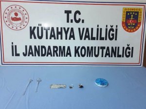 Kütahya’da Uyuşturucu Operasyonu: 2 Gözaltı